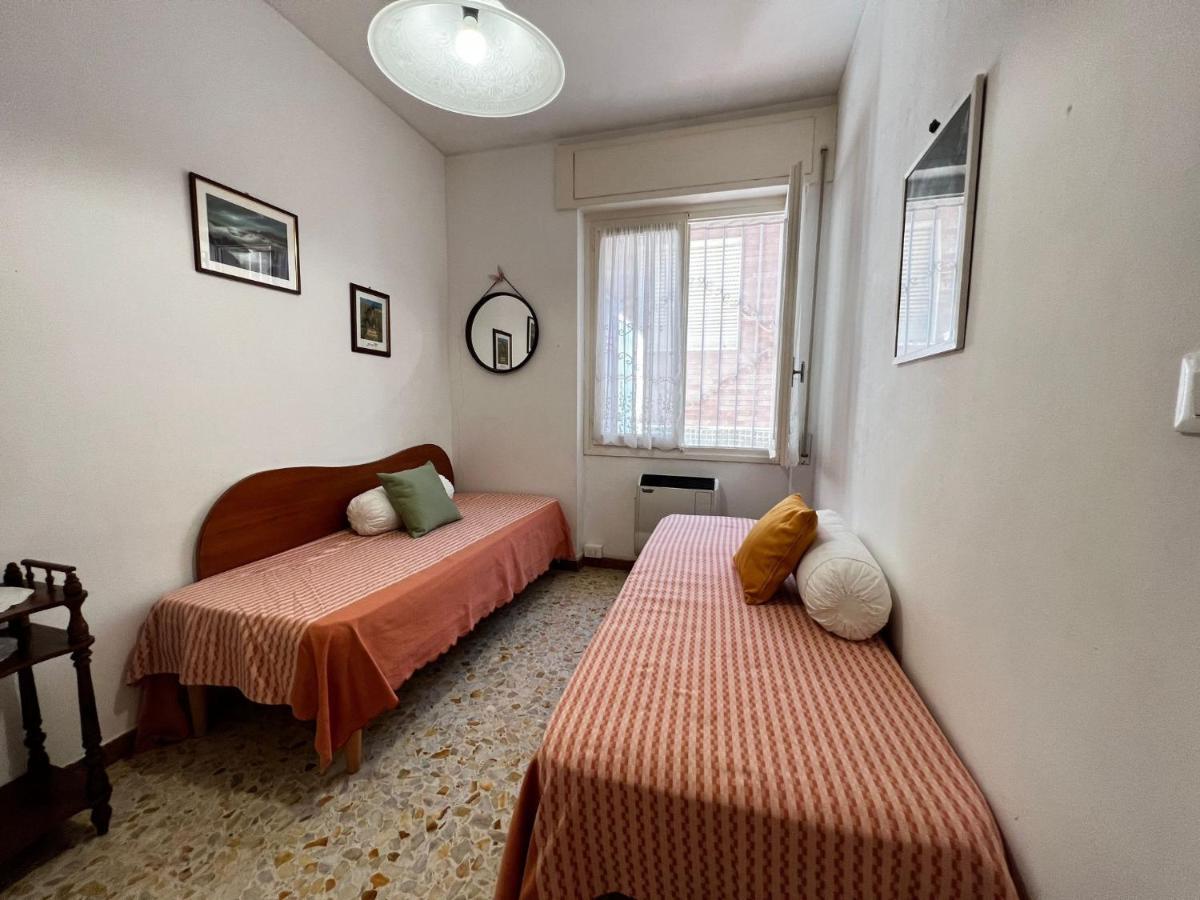 Suite A 2 Passi Dalla Spiaggia - Ospedaletti Exterior foto